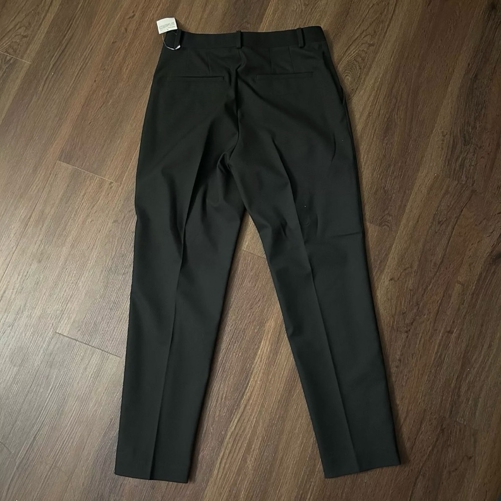 NWT Uniqlo Black Pleated Trousers Dress Pants Women’s Medium (fits like a 2-4) - Picture 9 of 9